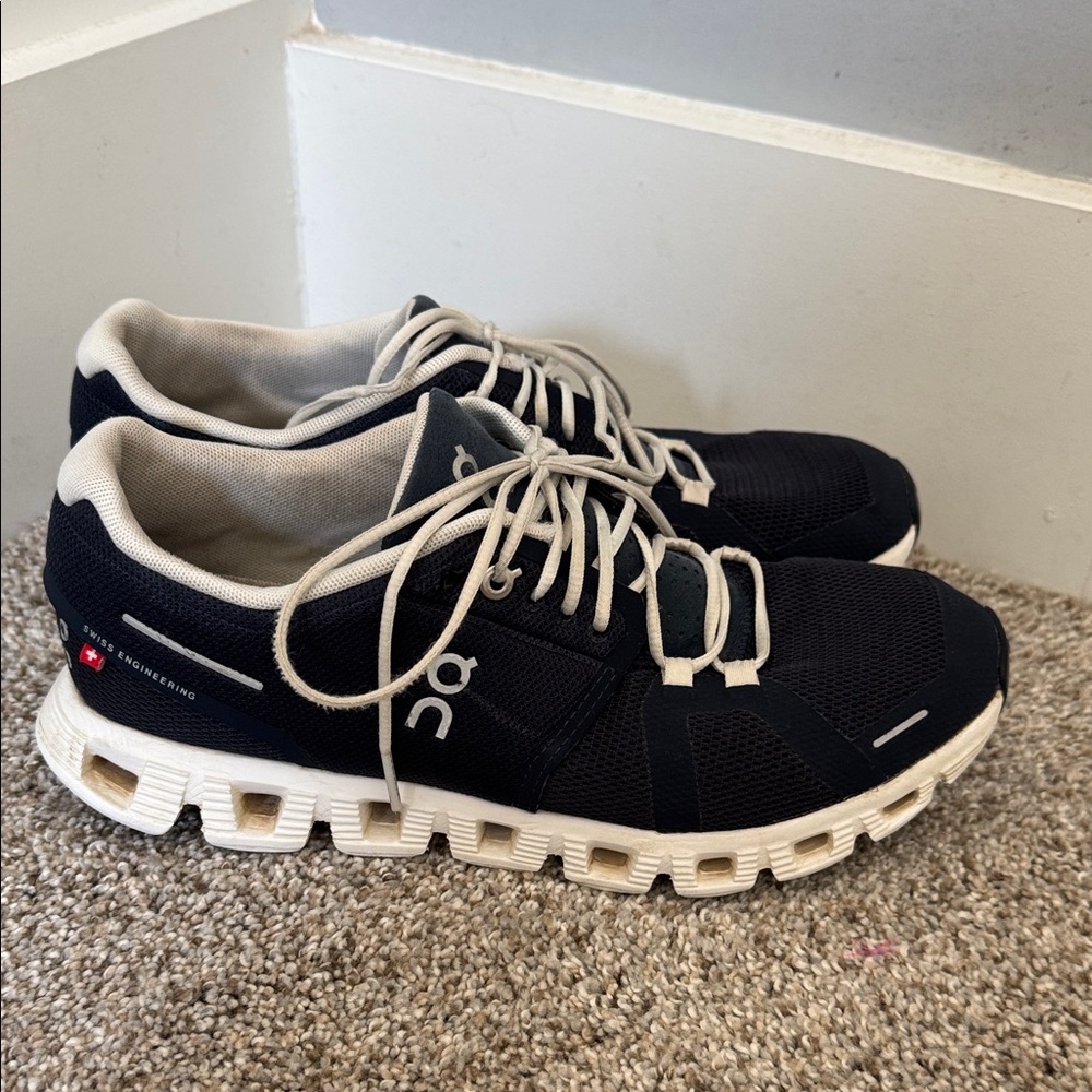 On Running Men's Navy Athletic Shoes men’s 7